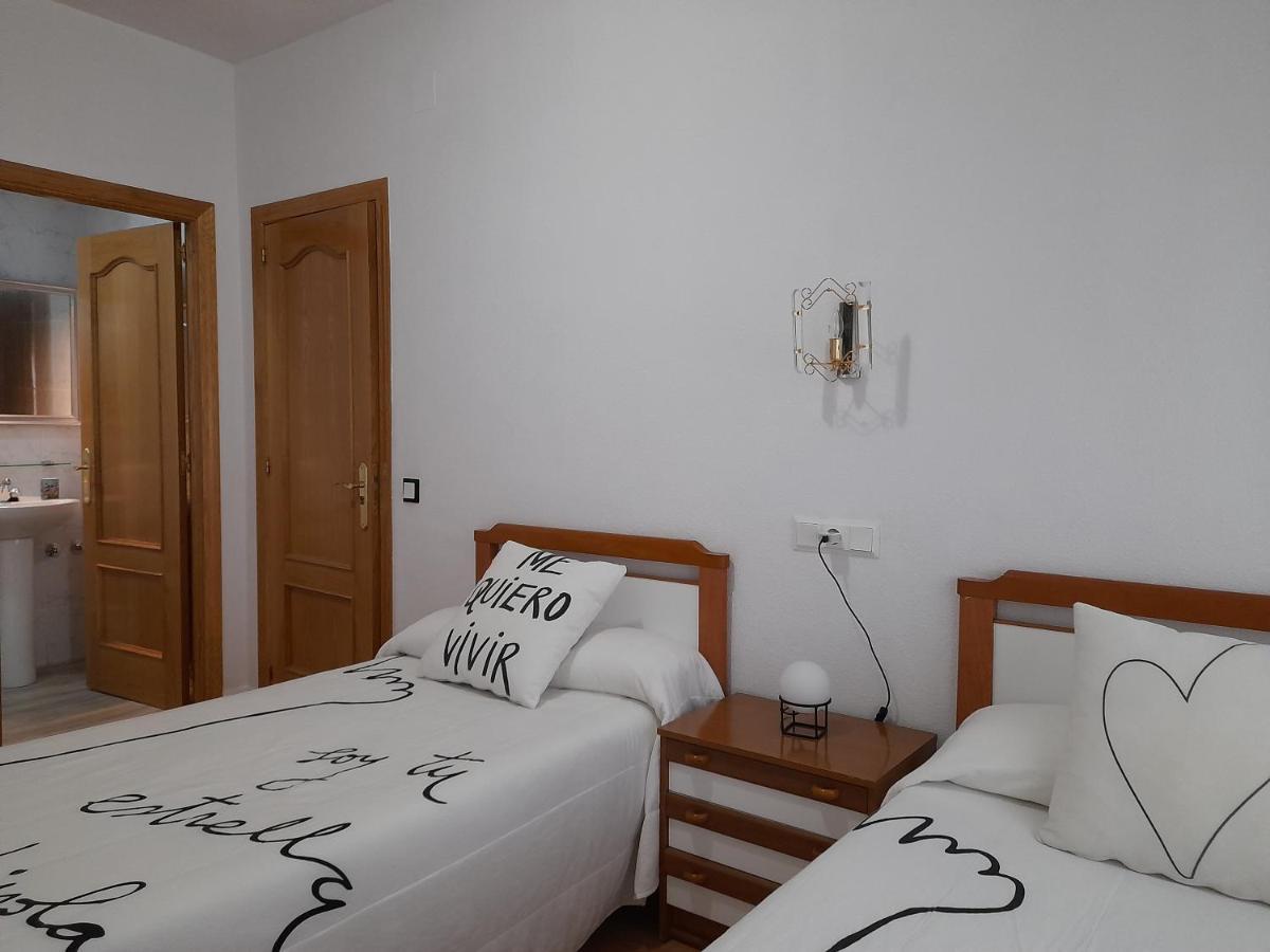 Hostal "Los Chanos El Ruso" Galende المظهر الخارجي الصورة