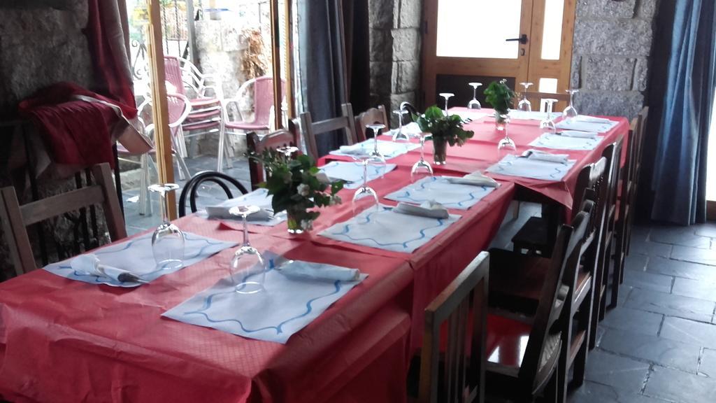 Hostal "Los Chanos El Ruso" Galende المظهر الخارجي الصورة