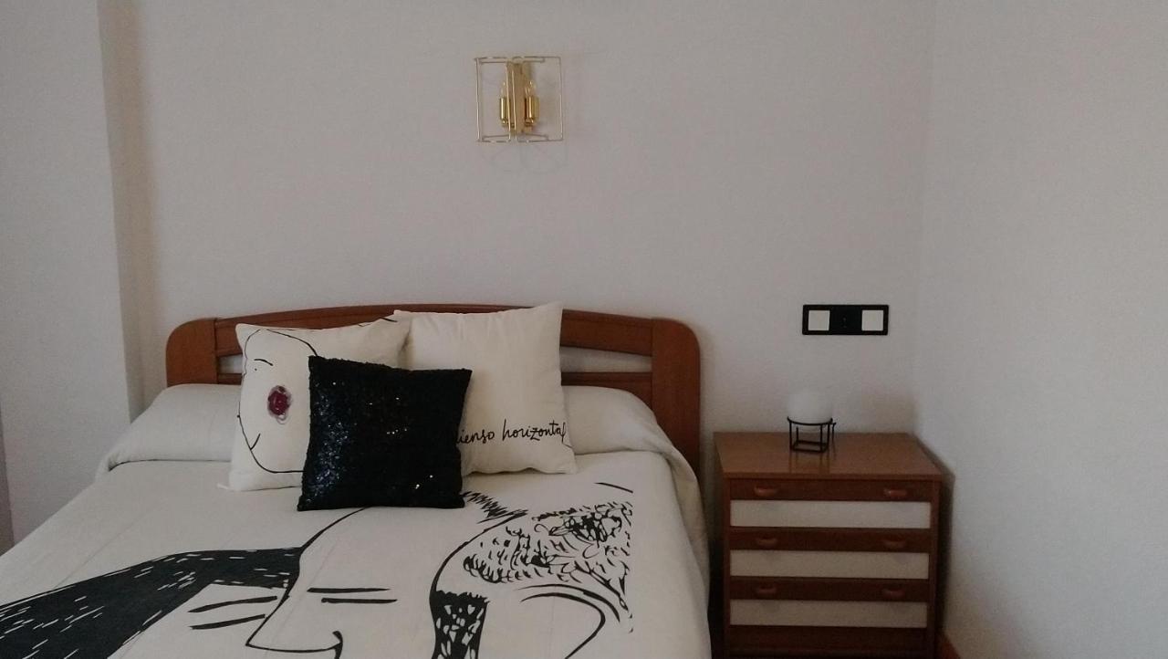 Hostal "Los Chanos El Ruso" Galende المظهر الخارجي الصورة